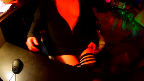 red online show from 21, 9, 2025