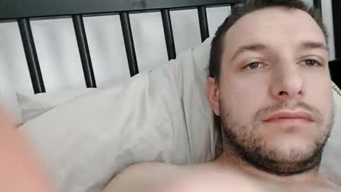 Snapshot of sixinchsolo chatting on 19, 10, 2025 sixinchsolo online show from 19, 10, 2025