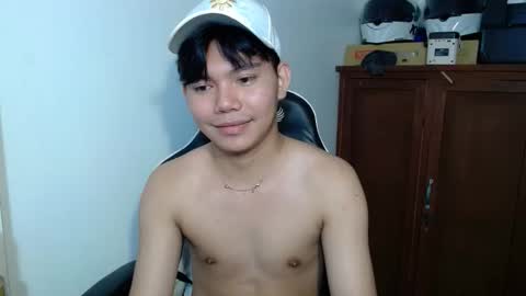 Snapshot of sixtj4s chatting on 6, 2, 2026 mIKE online show from 6, 2, 2026