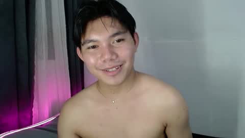 Snapshot of sixtj4s chatting on 19, 2, 2026 mIKE online show from 19, 2, 2026