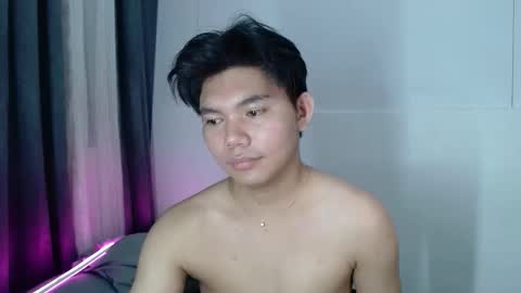 Snapshot of sixtj4s chatting on 22, 2, 2026 mIKE online show from 22, 2, 2026