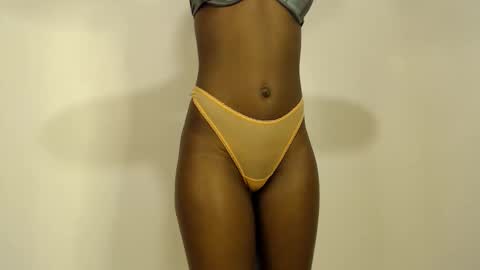 Snapshot of sizzly_ass chatting on 24, 5, 2026 sizzly_ass online show from 24, 5, 2026