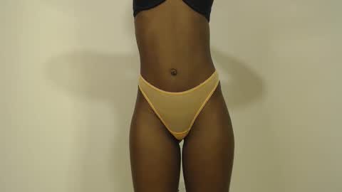 Snapshot of sizzly_ass chatting on 27, 5, 2026 sizzly_ass online show from 27, 5, 2026