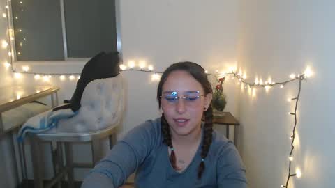 Alice online show from 1, 2, 2025