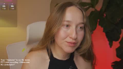 Snapshot of skarpio17 chatting on 22, 11, 2025 Im Scarlett ONLINE 5pm-10pm NYC time online show from 22, 11, 2025