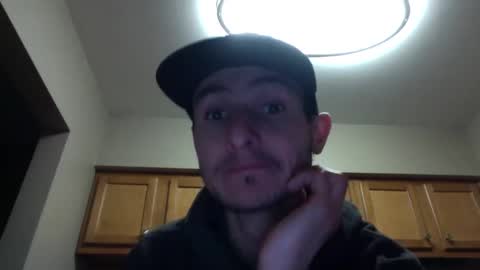 Snapshot of skater_v2 chatting on 14, 2, 2025 Christopher online show from 14, 2, 2025