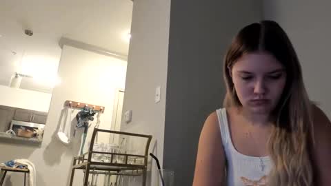 Snapshot of skiimaskabby chatting on 28, 9, 2025 skiimaskabby online show from 28, 9, 2025