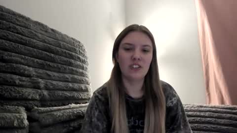 Snapshot of skiimaskabby chatting on 5, 12, 2025 skiimaskabby online show from 5, 12, 2025