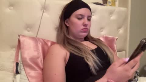 skiimaskabby online show from 7, 1, 2026