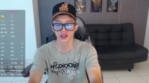 Snapshot of skinny_bigcock20 chatting on 23, 4, 2026 skinny_bigcock20 online show from 23, 4, 2026