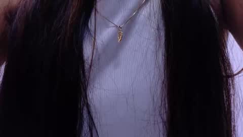 skinny_hottie18 online show from 27, 2, 2025