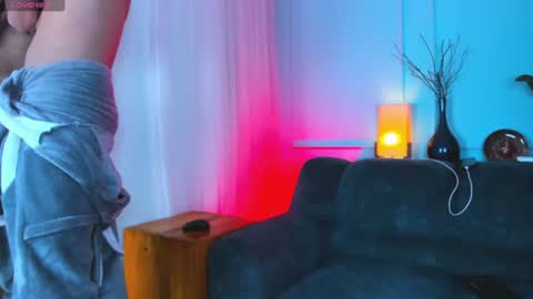 Snapshot of skinny_mac_ chatting on 26, 7, 2026 Mac online show from 26, 7, 2026