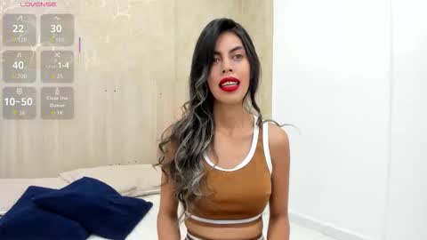 Snapshot of skinny_noa chatting on 23, 10, 2025 Noa online show from 23, 10, 2025