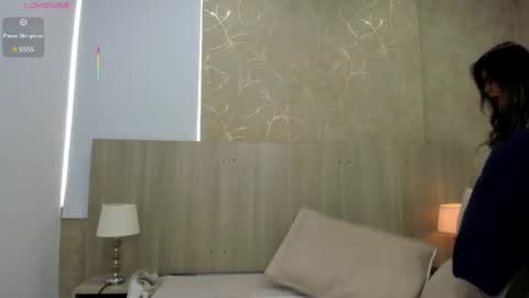 Snapshot of skinny_noa chatting on 21, 11, 2025 Noa online show from 21, 11, 2025