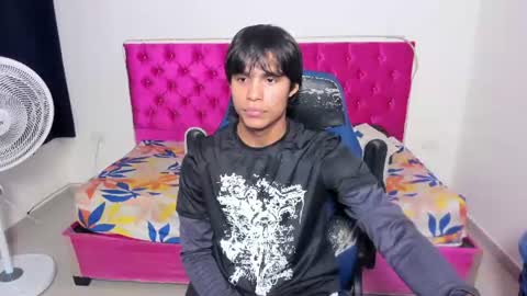 Snapshot of skinny_sam23 chatting on 4, 7, 2026 sam online show from 4, 7, 2026