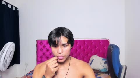 Snapshot of skinny_sam23 chatting on 5, 7, 2026 sam online show from 5, 7, 2026