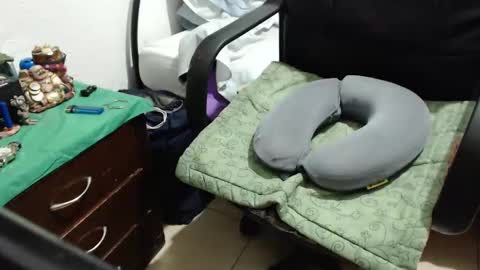 skinny_sexy666 online show from 17, 2, 2026