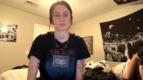 Snapshot of skinnyangel21 chatting on 4, 3, 2026 skinnyangel21 online show from 4, 3, 2026
