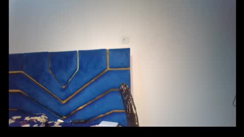 skinnyasssexyboobs online show from 5, 12, 2025