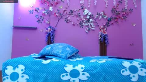 Snapshot of skinnybarbie022 chatting on 28, 6, 2026 barbi online show from 28, 6, 2026