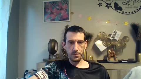 Snapshot of skinnybigcock2 chatting on 5, 12, 2024 SkinnyBigCock2 online show from 5, 12, 2024