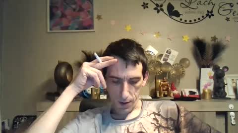 Snapshot of skinnybigcock2 chatting on 3, 2, 2025 SkinnyBigCock2 online show from 3, 2, 2025