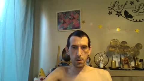 Snapshot of skinnybigcock2 chatting on 12, 9, 2025 SkinnyBigCock2 online show from 12, 9, 2025