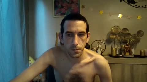 Snapshot of skinnybigcock2 chatting on 24, 10, 2025 SkinnyBigCock2 online show from 24, 10, 2025