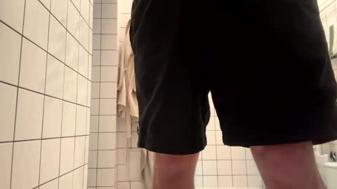 Snapshot of skinnyduderino chatting on 1, 12, 2025 skinnyduderino online show from 1, 12, 2025