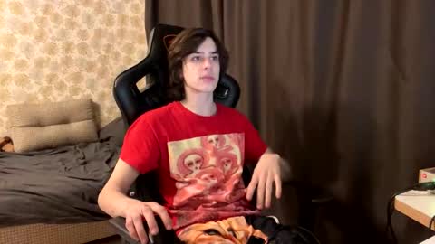 skinnyfitboi online show from 27, 4, 2026