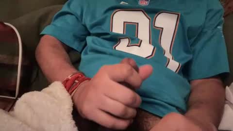 Snapshot of skinnyguyfun chatting on 2, 2, 2025 skinnyguyfun online show from 2, 2, 2025