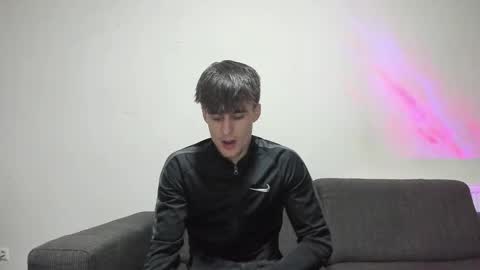 skinnyguywithbigd online show from 7, 1, 2025