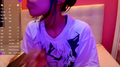 Snapshot of skinnyneighbour_ chatting on 4, 2, 2025 Karla online show from 4, 2, 2025