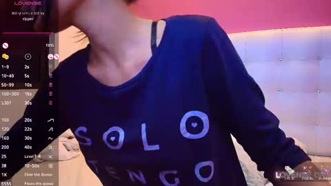 Snapshot of skinnyneighbour_ chatting on 19, 2, 2025 Karla online show from 19, 2, 2025