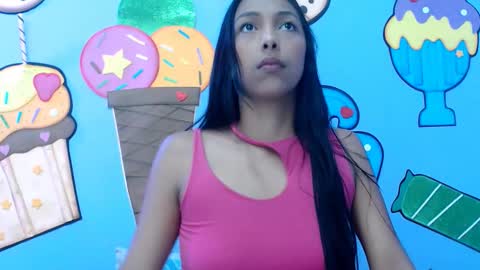 Snapshot of skinnysexzara18 chatting on 18, 1, 2026 zarfa online show from 18, 1, 2026