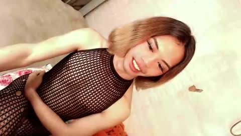 skinnytrans69 online show from 14, 4, 2026