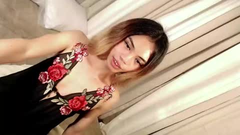 Snapshot of skinnytrans69 chatting on 27, 4, 2026 skinnytrans69 online show from 27, 4, 2026