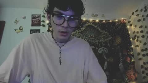 Snapshot of skiny_dann chatting on 28, 4, 2026 skiny_dann online show from 28, 4, 2026