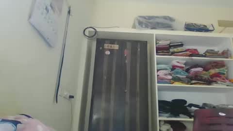 Indianslut1431 online show from 19, 11, 2025