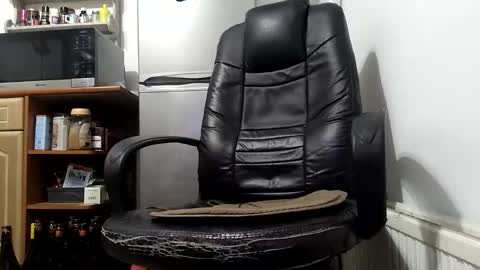 Pussy fan online show from 31, 1, 2026