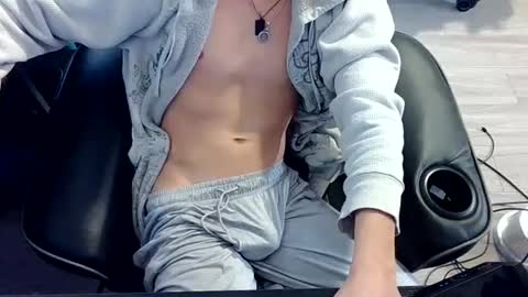 Snapshot of skrogdog chatting on 27, 4, 2026 skrogdog online show from 27, 4, 2026