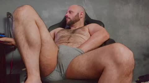 Snapshot of skullxxx83 chatting on 1, 6, 2026 Skull online show from 1, 6, 2026