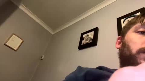 Snapshot of skuzzy25 chatting on 14, 1, 2025 skuzzy25 online show from 14, 1, 2025