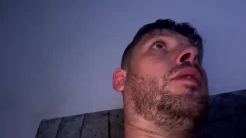 Snapshot of skuzzy25 chatting on 1, 11, 2025 skuzzy25 online show from 1, 11, 2025