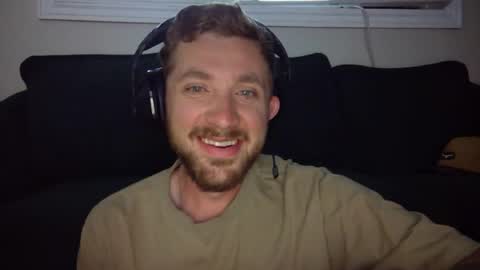 Snapshot of sky2273 chatting on 8, 8, 2026 sky2273 online show from 8, 8, 2026