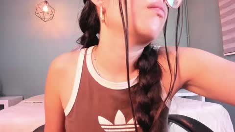Snapshot of sky_blue__ chatting on 12, 2, 2025 Hanna  online show from 12, 2, 2025