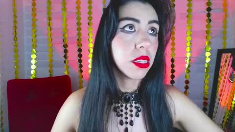 Snapshot of sky_girl1 chatting on 4, 3, 2025 Mile online show from 4, 3, 2025