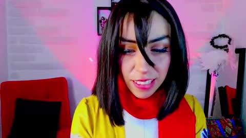 Snapshot of sky_girl1 chatting on 17, 11, 2025 Mile online show from 17, 11, 2025