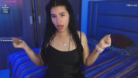 Snapshot of sky_lover_ chatting on 30, 12, 2024 Sky online show from 30, 12, 2024