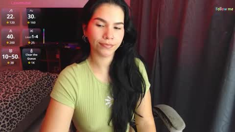 Snapshot of sky_lover_ chatting on 2, 10, 2025 Sky online show from 2, 10, 2025